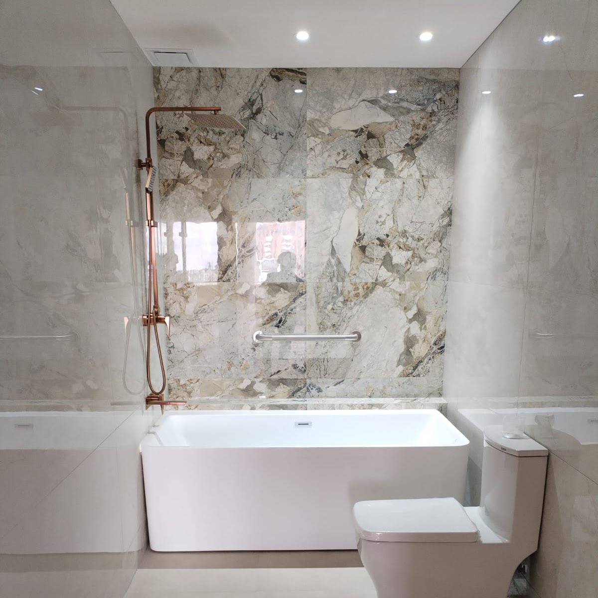 Casa con acabados modernos