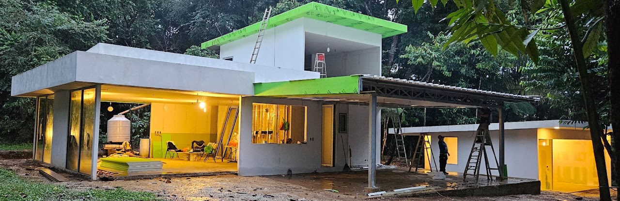 Casa fabricada con materiales livianos